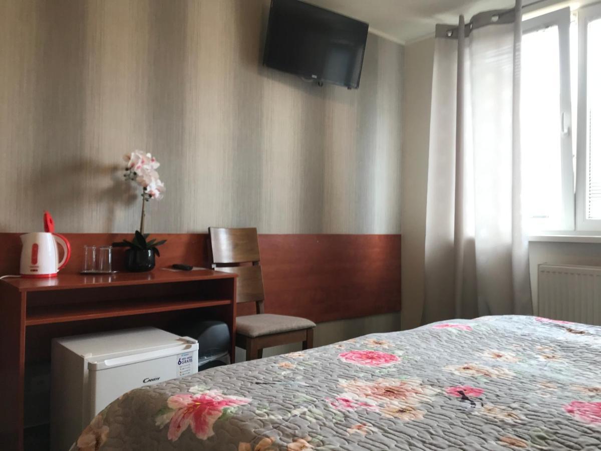 Hotel Hokejka Прьевидза Экстерьер фото