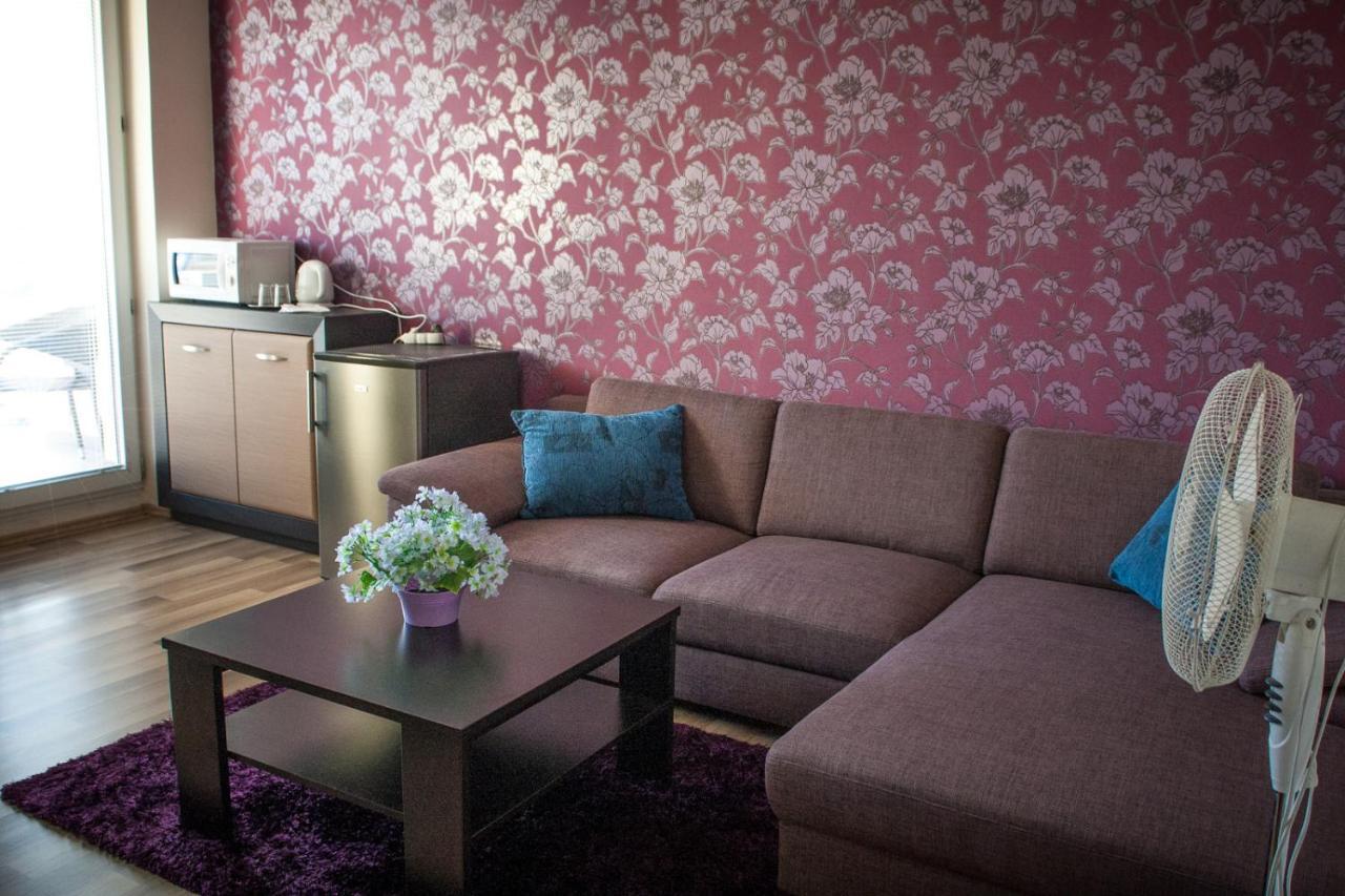 Hotel Hokejka Прьевидза Экстерьер фото
